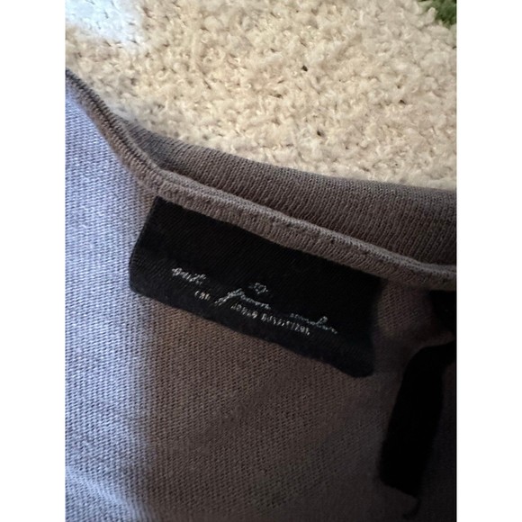 Out from under oversized cropped top - Picture 4 of 5